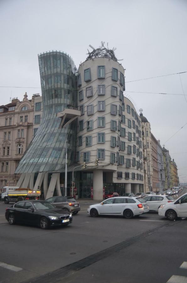 The Dancing House Residence, Two Bedroom Apartment With Balcony Near River! Prag Exterior foto